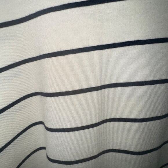 L.L. Bean Women’s Large Ivory Blue Striped Lightweight Long Sleeve Top - Picture 4 of 5